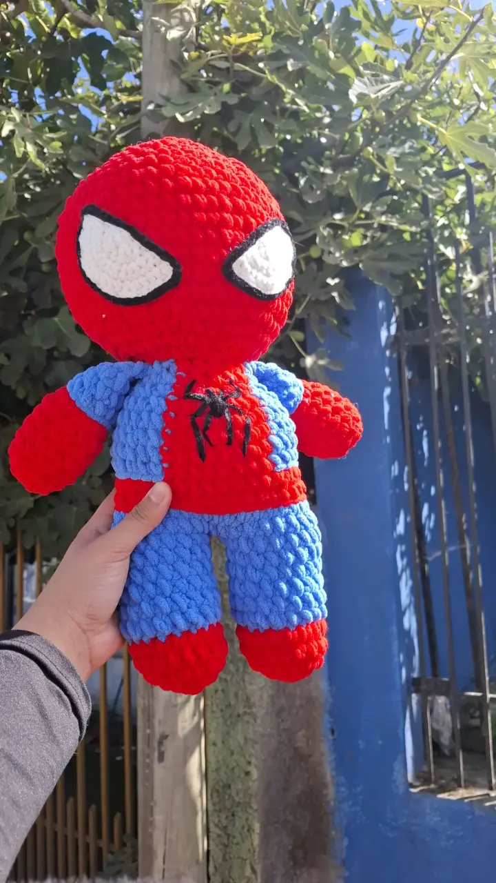 Amigurumi de spiderman