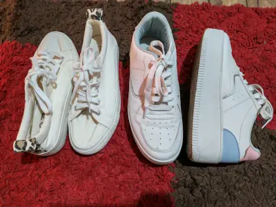 Zapatillas blancas casuales con detalles holográfi - miniatura 4
