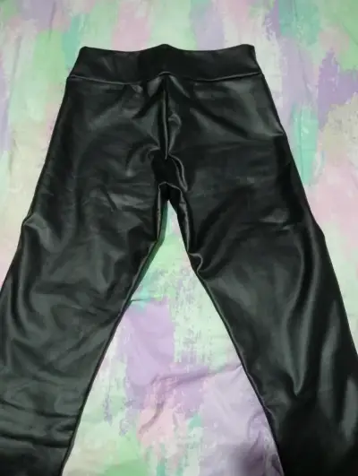 Leggings de cuero sintético afranelados - miniatura 2