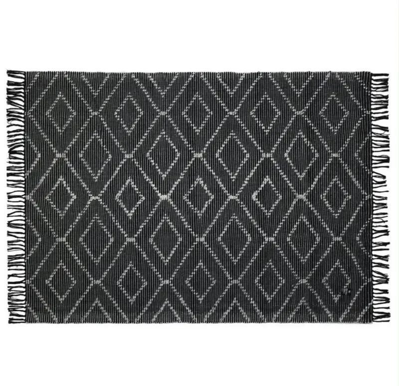 Alfombra decorativa con diseño geométrico