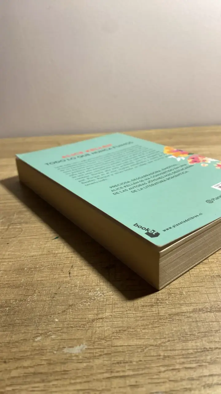 Libro 'Todo lo que nunca fuimos' de Alice Kellen - 3