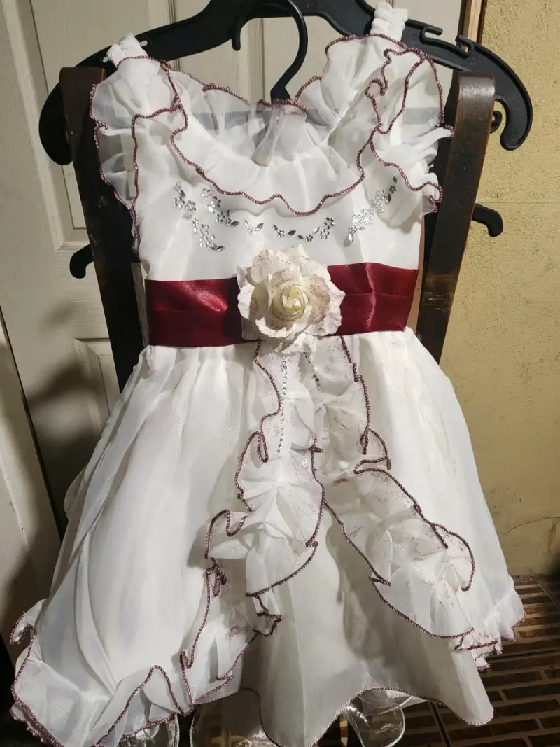 Vestido de niña blanco con detalles amarillos - 4