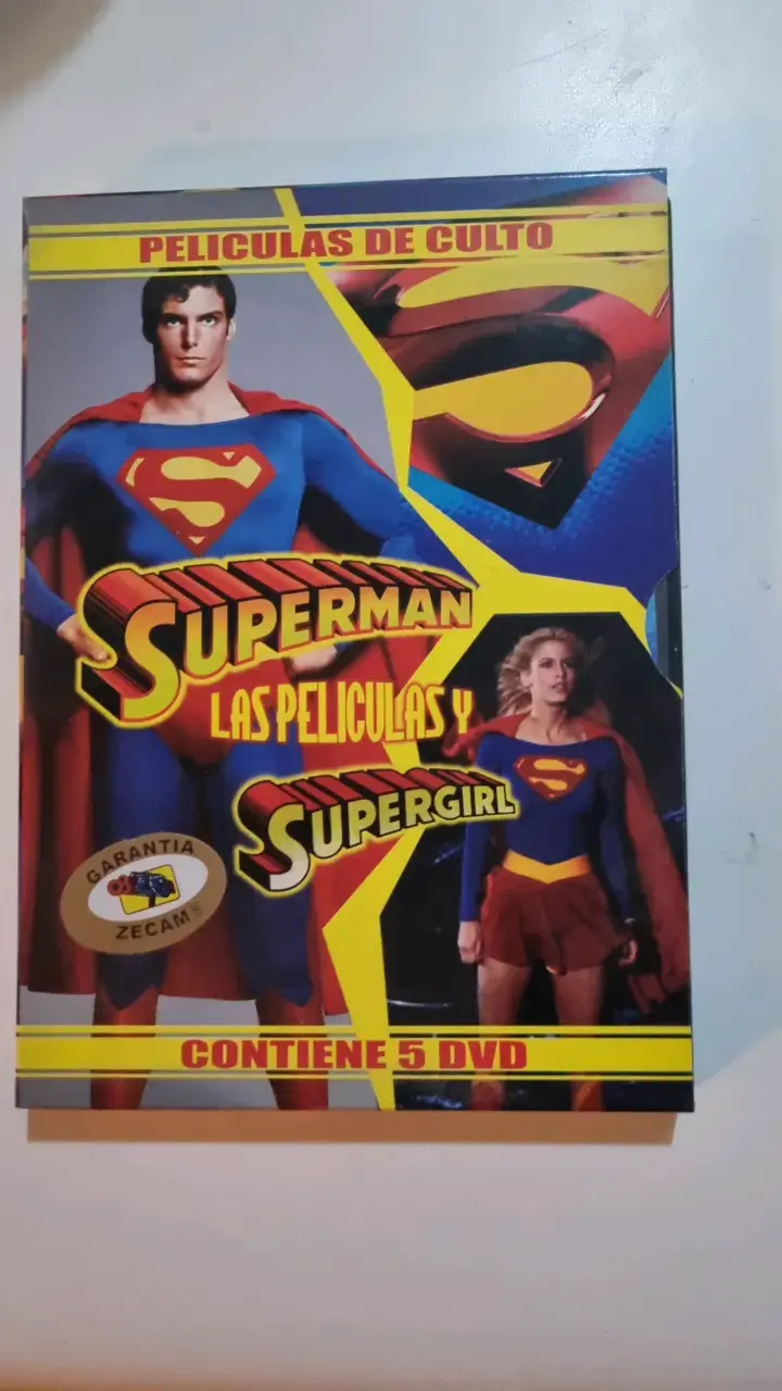 Colección de películas Superman y Supergirl en DVD - 1