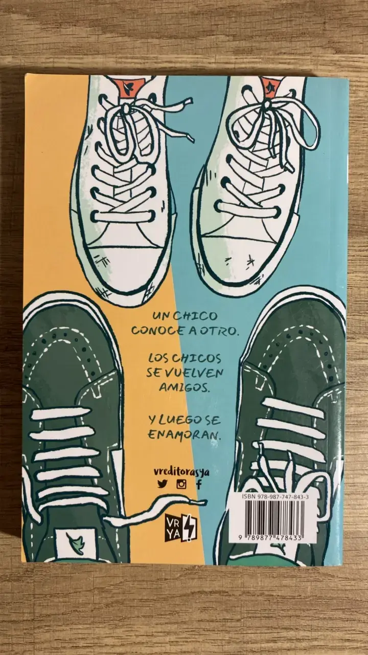Novela gráfica Heartstopper de Alice Oseman - 2