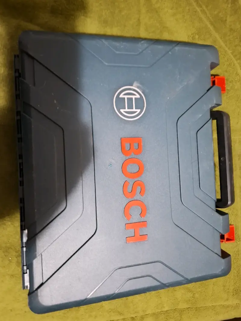 Taladro inalámbrico Bosch 18V con baterías - 2