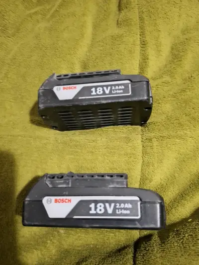 Taladro inalámbrico Bosch 18V con baterías - miniatura 4