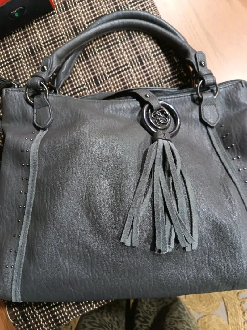 Bolso de cuero negro con flecos - 1