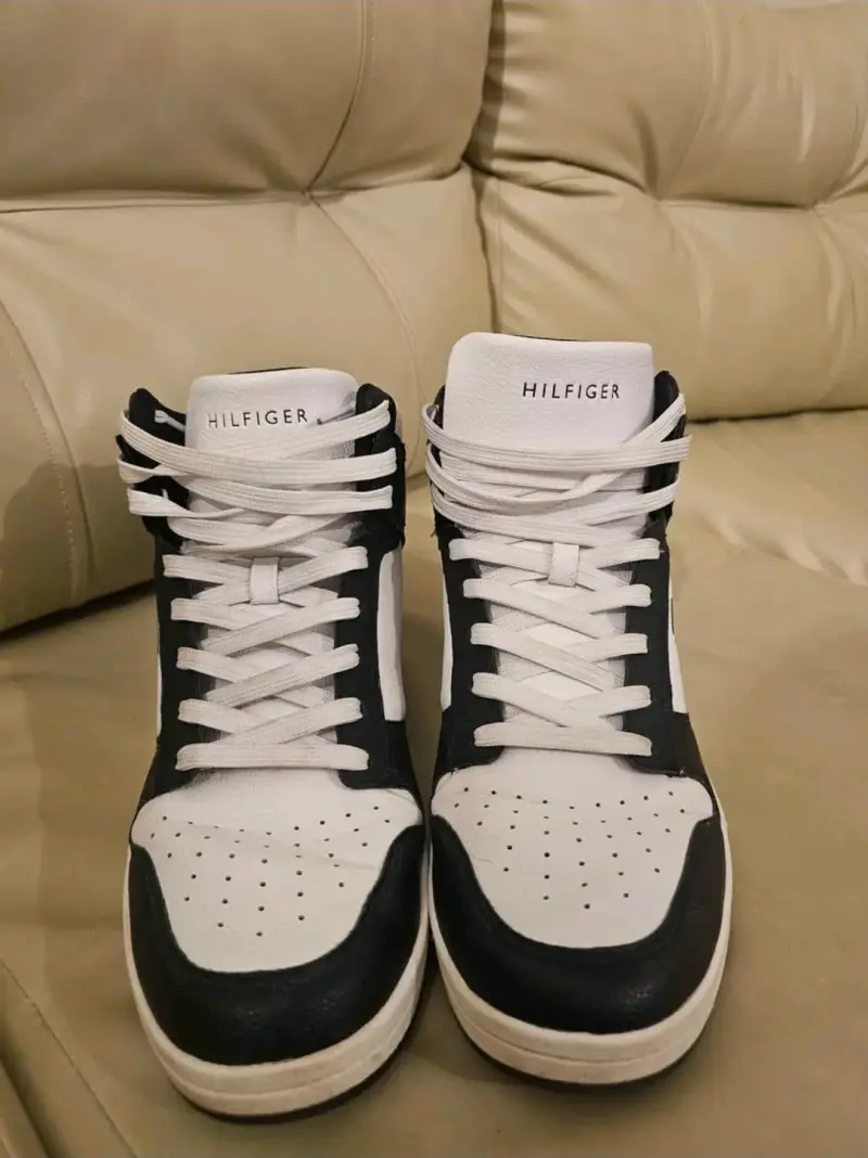 Zapatillas Tommy Hilfiger 10½US - 2