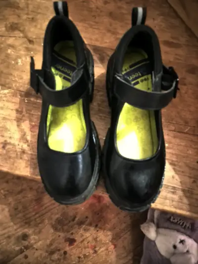 Zapatos escolares negros para niña - miniatura 1