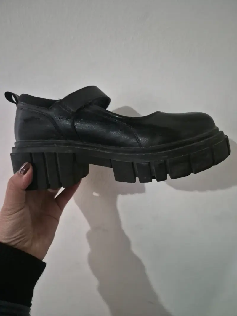 Zapatos escolares negros para niña - 4