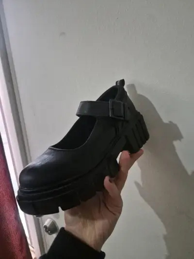 Zapatos escolares negros para niña - miniatura 5
