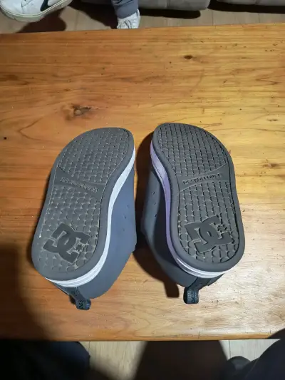 Zapatillas DC gris para hombre - miniatura 2