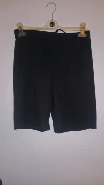 Shorts deportivos negros para hombre - miniatura 1