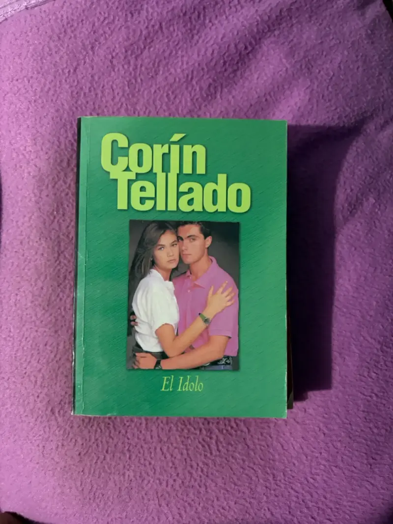 Libro Corín Tellado El Ídolo novela romántica