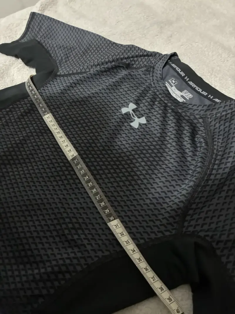 Polera compresión Under Armour - 5