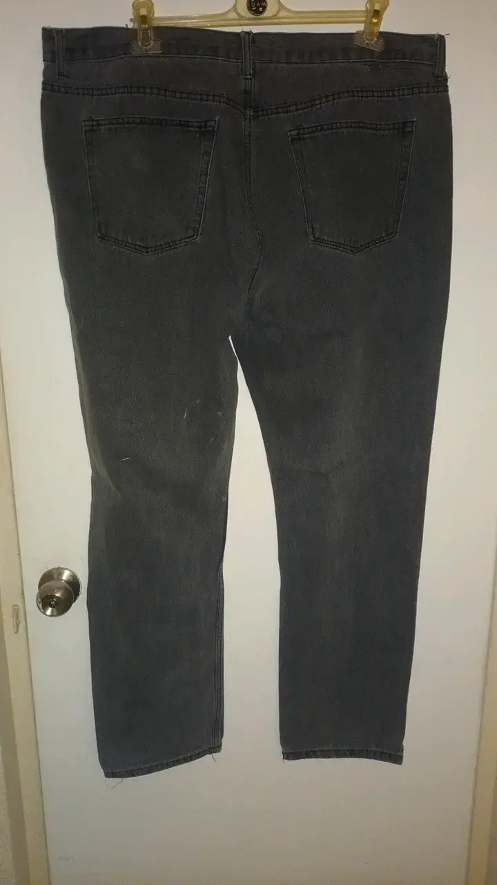 Jeans negros de mezclilla para hombre - 2
