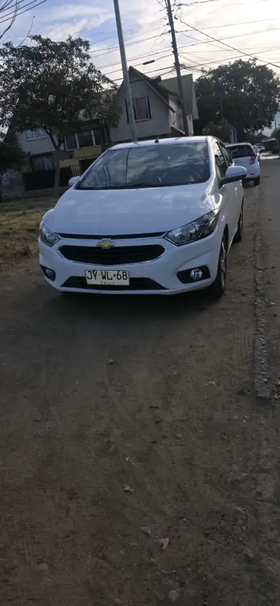 Vendo chevrolet prisma LTZ 2018 full - miniatura 1