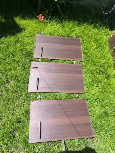 Puertas de madera para mueble con bisagras - miniatura 1