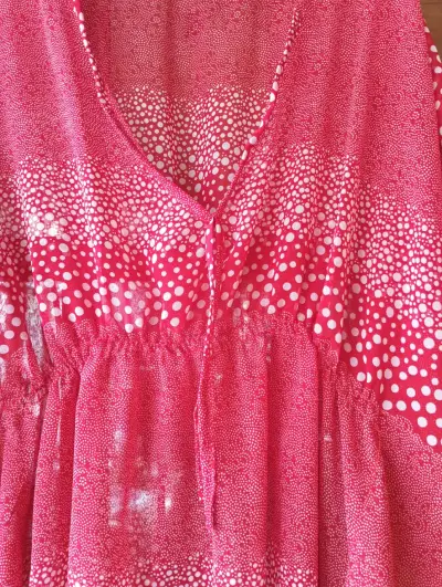 Túnica roja con diseño de puntos - miniatura 2