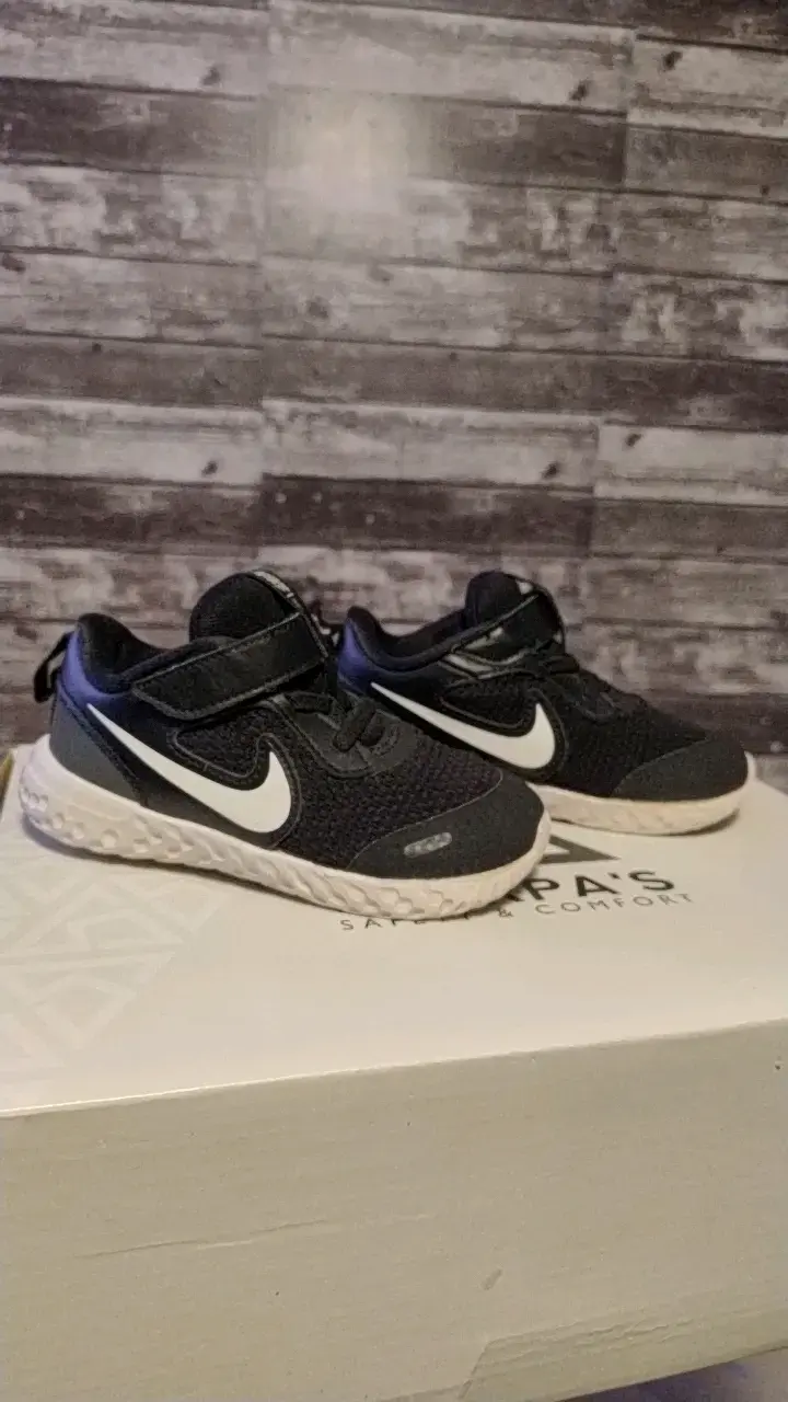 Zapatillas NIKE 9C.Deportivas negras para niños - 4