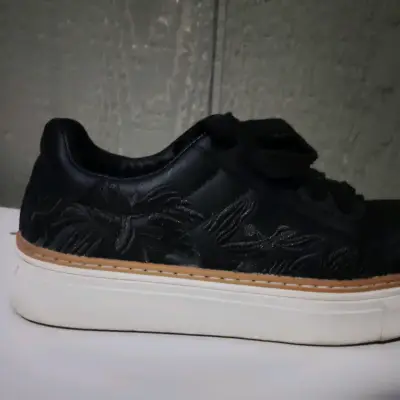 Zapatillas negras Basement con diseño floral - miniatura 6