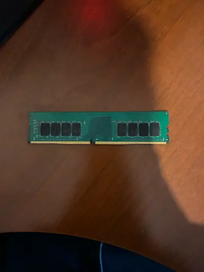 Memoria RAM Crucial 8GB DDR4 2400mhz - miniatura 2