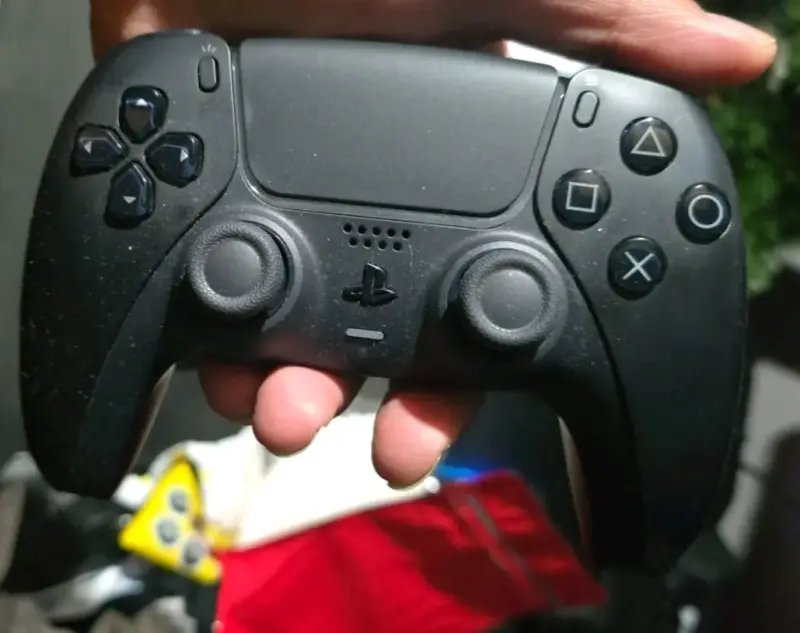 Consola PlayStation 5 en buen estado - 2