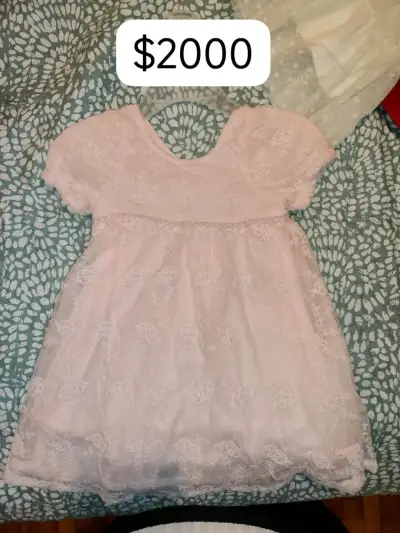 Vestidos de bebe con poco uso - miniatura 2