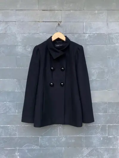 Abrigo negro de lana con doble botonadura - miniatura 1