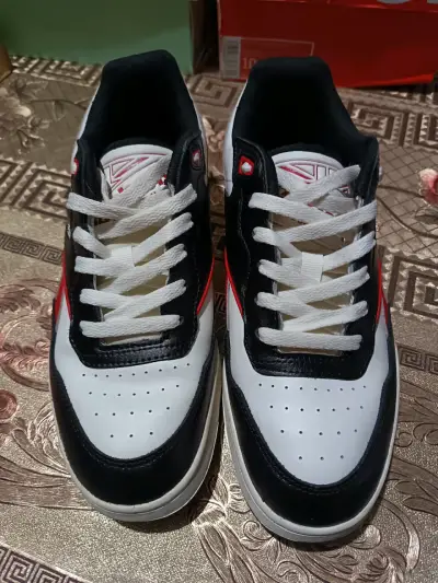 Zapatillas deportivas Reebok blancas y negras - miniatura 2