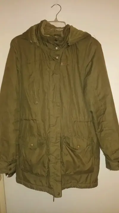Parka verde con capucha para hombre - miniatura 1