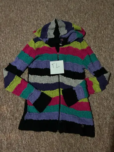Chaleco de lana a rayas multicolor con capucha - miniatura 1
