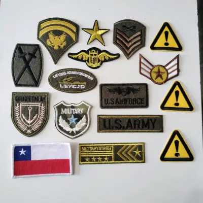 Parches bordados militares variados - miniatura 1