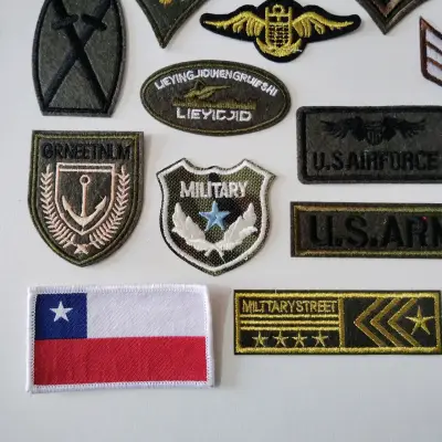 Parches bordados militares variados - miniatura 2