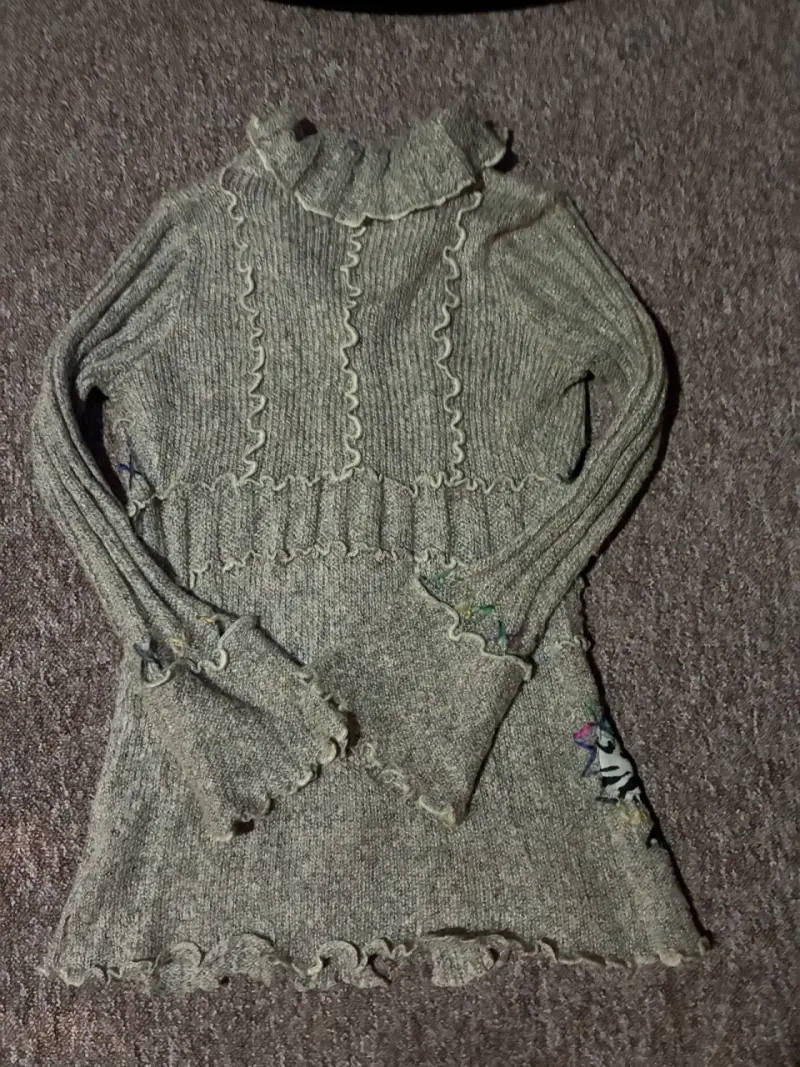 Cárdigan beige con detalles bordados - 3