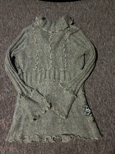 Cárdigan beige con detalles bordados - miniatura 3