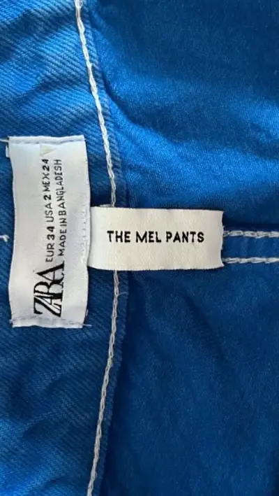 Jeans azules tiro alto - miniatura 4