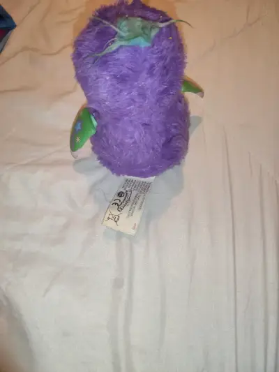 Juguete interactivo Hatchimal morado y rosa - miniatura 2