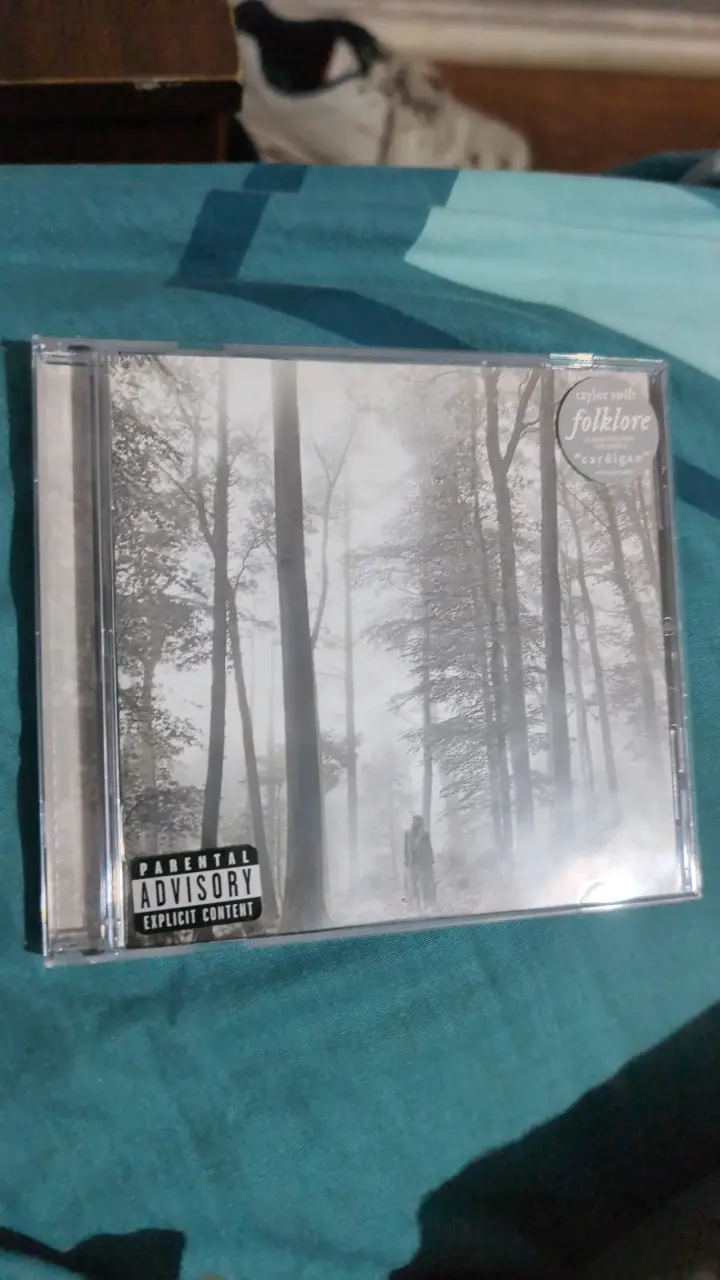 CD Taylor Swift Folklore edición estándar
