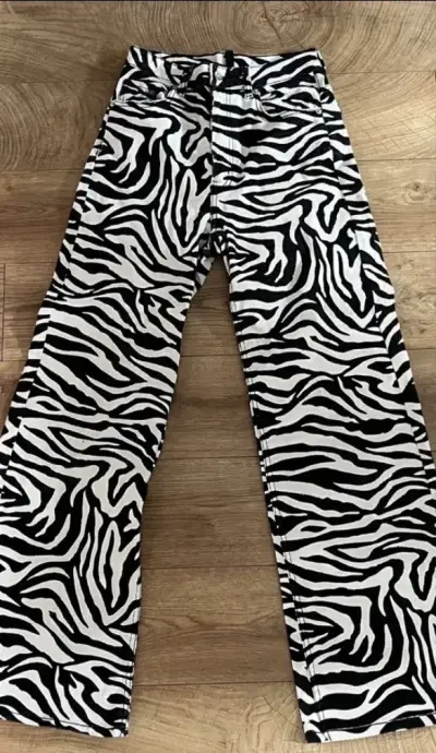 Jeans estampado cebra blanco y negro - miniatura 1
