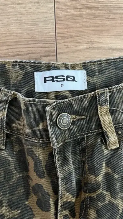 Jeans estampado leopardo para mujer - miniatura 2