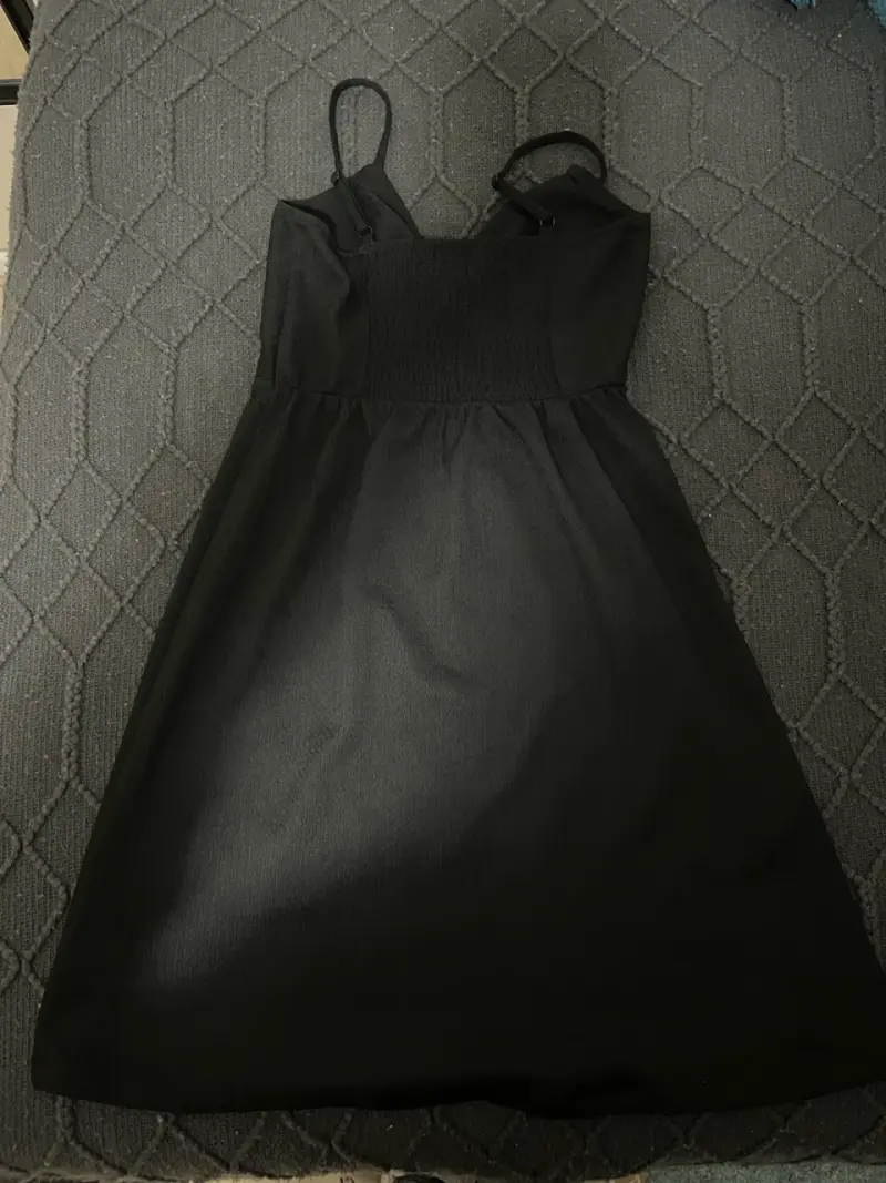 Vestido negro elegante con tirantes H&M - 2