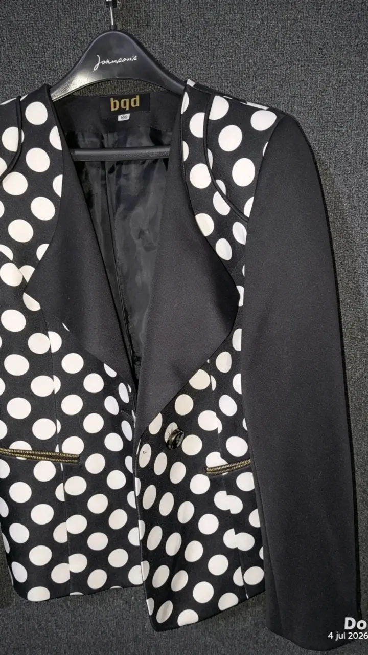 Blazer de lunares bqd elegante