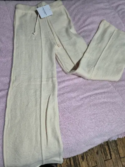 Pantalones de lanilla beige para mujer - miniatura 1