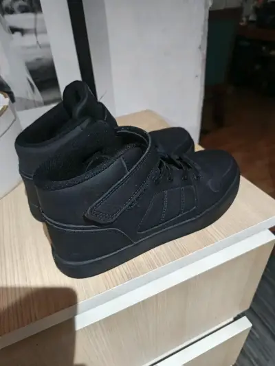 Zapatillas negras de caña alta unisex - miniatura 1