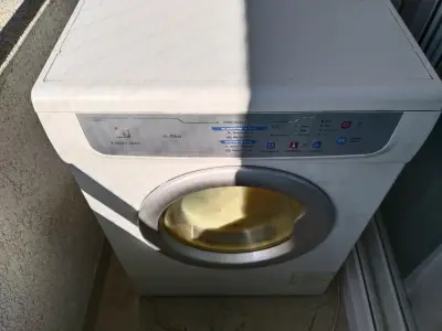 Secadora Electrolux 6kg en buen estado - miniatura 3