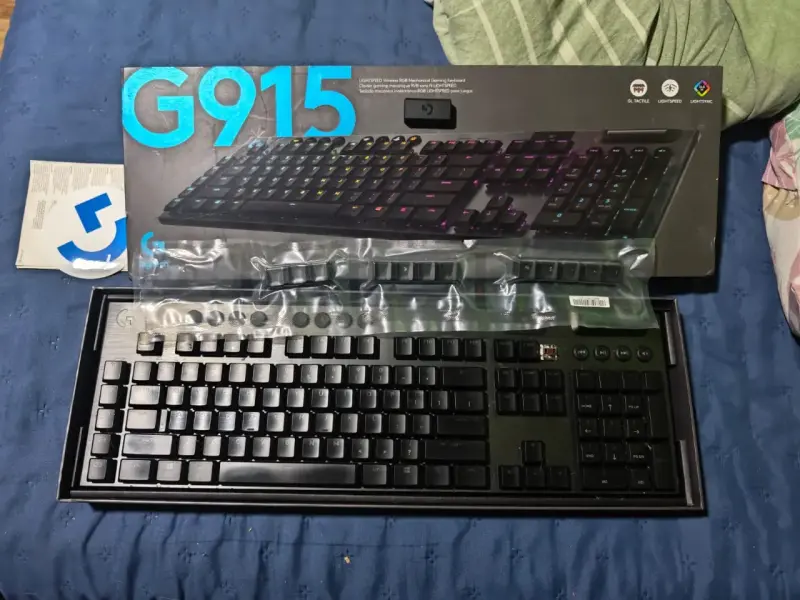 Teclado mecánico Logitech G915 Lightspeed