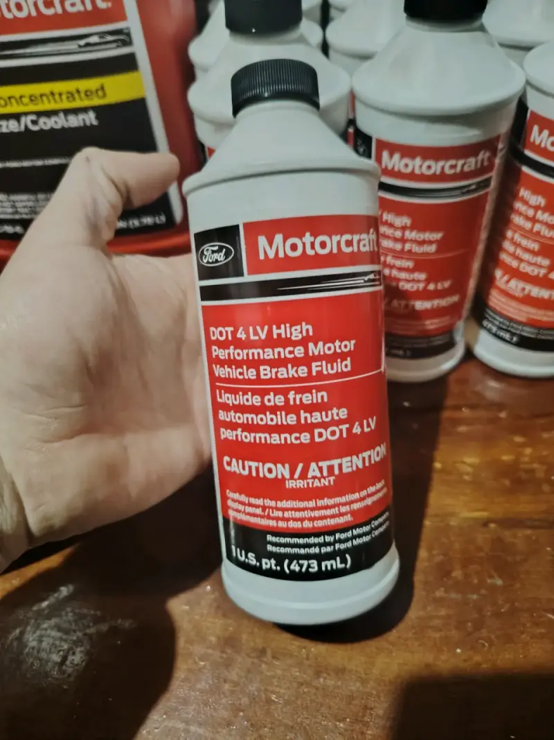 Anticongelante y líquido de frenos Motorcraft - 5