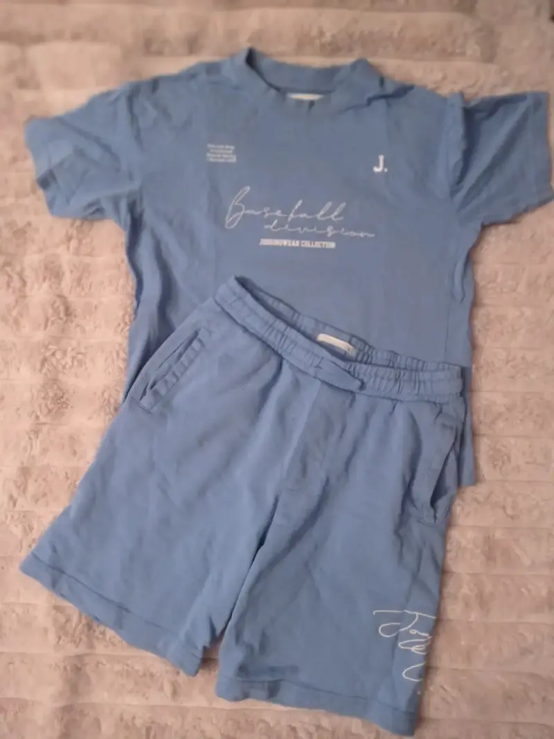 Conjunto azul para niño
