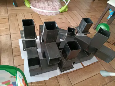 Conjunto de soportes metálicos para construcción - miniatura 1